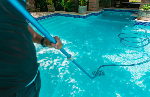 Weekly Pool Cleaning